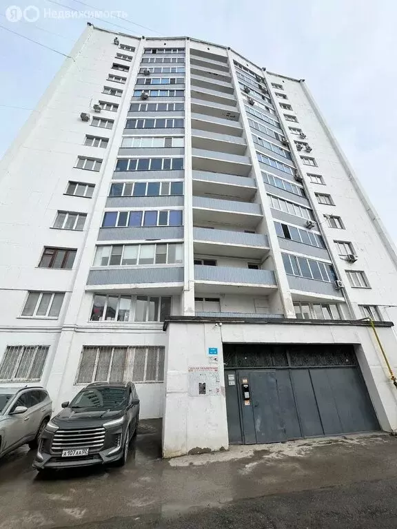 Квартира-студия: Уфа, улица Заки Валиди, 66 (40 м) - Фото 0