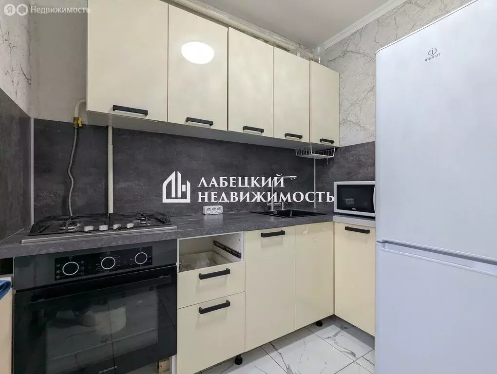 3-комнатная квартира: Москва, Профсоюзная улица, 98к1 (58.9 м) - Фото 1