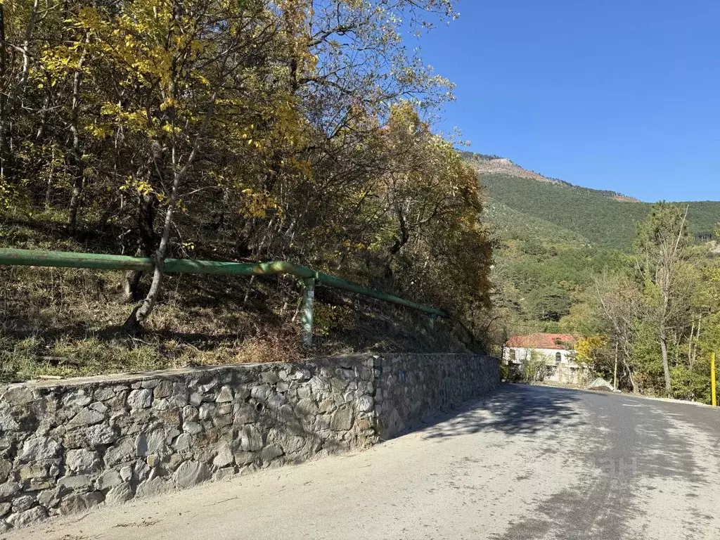 Участок в Крым, Ялта муниципальный округ, Виноградное пгт ул. Яузы ... - Фото 2