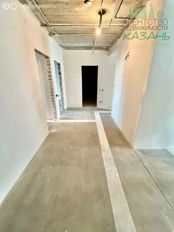 3-комнатная квартира: Казань, улица Разведчика Ахмерова, 7 (104 м) - Фото 1