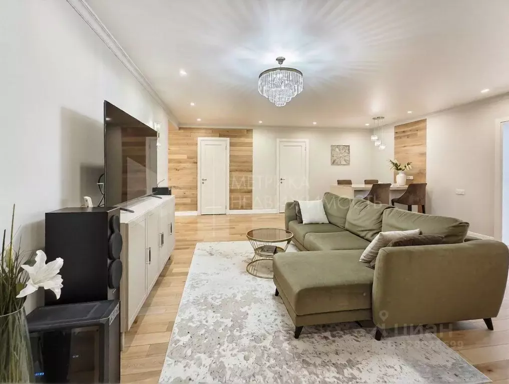 3-к кв. Тюменская область, Тюмень Мельничная ул., 83 (122.7 м) - Фото 1