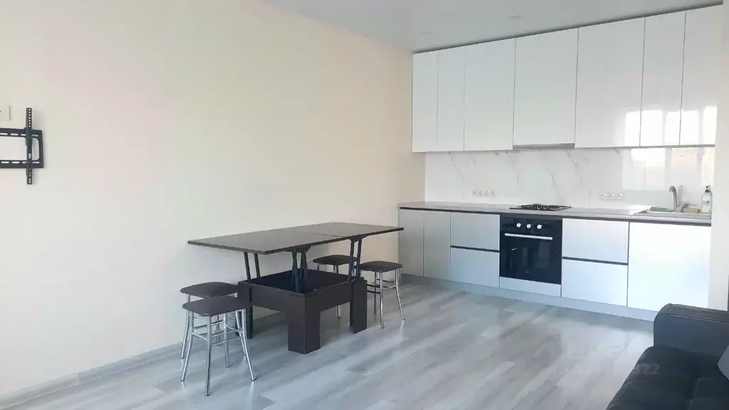 2-к кв. Алтайский край, Барнаул ул. 65 лет Победы, 22 (50.0 м) - Фото 2