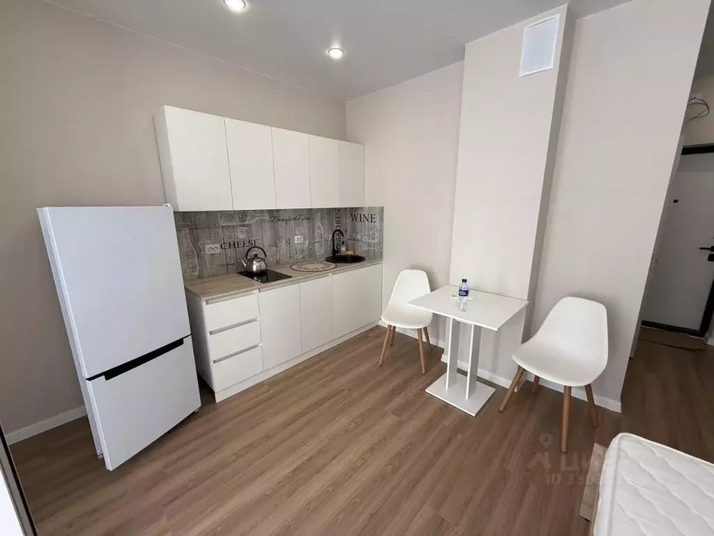 Студия Краснодарский край, Краснодар ул. Адмирала Макарова, 5 (30.0 м) - Фото 1