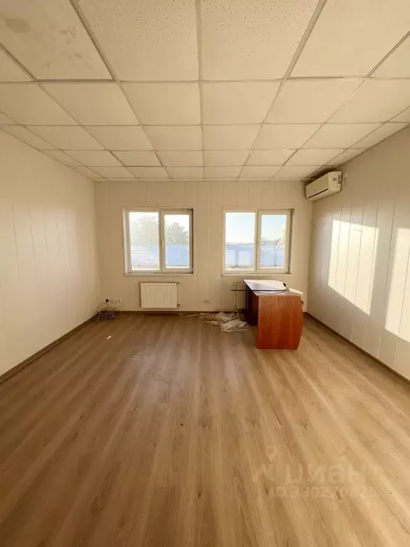Офис в Крым, Симферополь ул. Крылова, 73 (17 м) - Фото 2