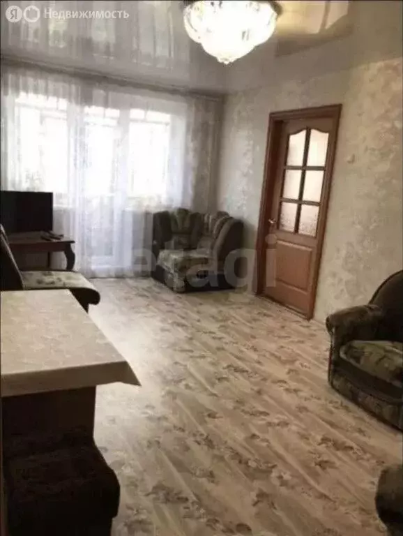 3-комнатная квартира: Златоуст, проспект имени Ю.А. Гагарина, 8-я ... - Фото 1