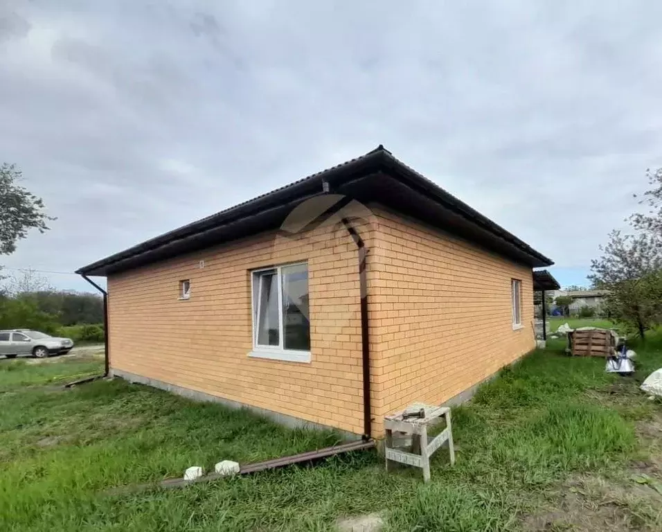 Дом в Белгородская область, Старооскольский городской округ, с. Озерки ... - Фото 1