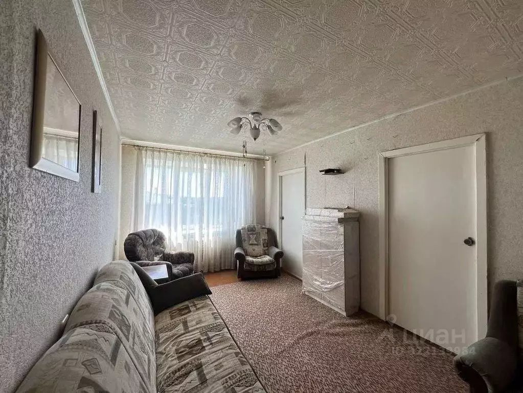 4-к кв. Кировская область, Киров ул. Опарина, 6 (61.1 м) - Фото 0