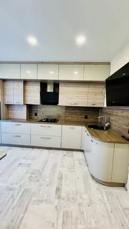 2-к кв. Калининградская область, Пионерский Южная ул., 15 (61.3 м) - Фото 1