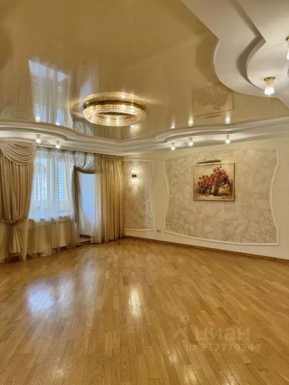 3-к кв. Воронежская область, Воронеж ул. 60-й Армии, 27 (132.4 м) - Фото 0