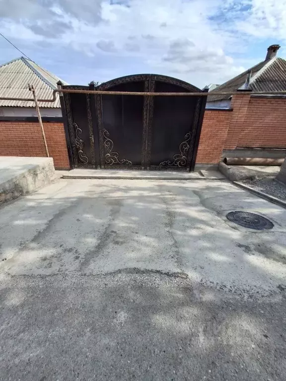 Дом в Чеченская республика, Грозный Кировоградская ул. (180 м) - Фото 0