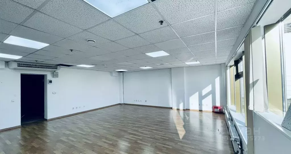Офис в Санкт-Петербург пл. Александра Невского, 2 (39 м) - Фото 2