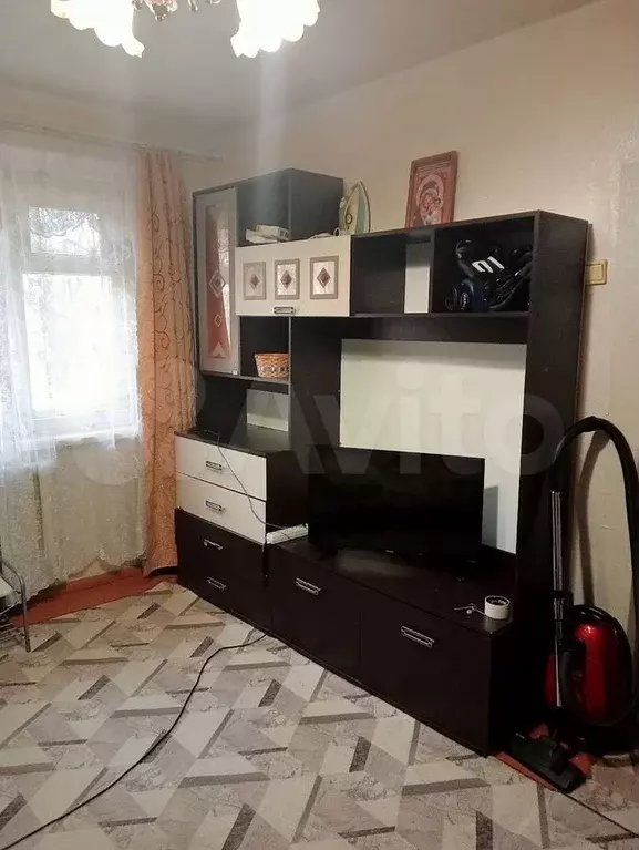 1-к. квартира, 31,7 м, 1/5 эт. - Фото 0