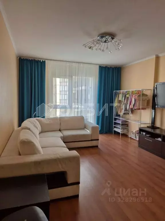 3-к кв. Тюменская область, Тюмень ул. Максима Горького, 68 (87.1 м) - Фото 2