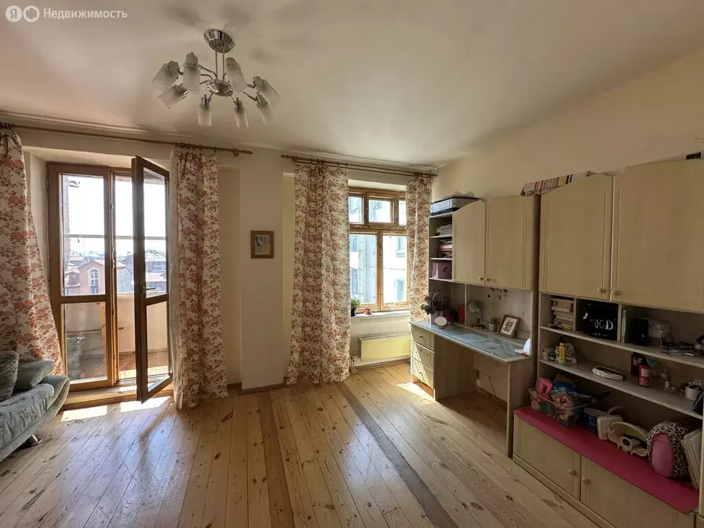 4-комнатная квартира: Иркутск, Волжская улица, 51Б (139 м) - Фото 1