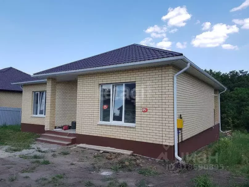 Дом в Белгородская область, Белгородский район, Ериковское с/пос, с. ... - Фото 0