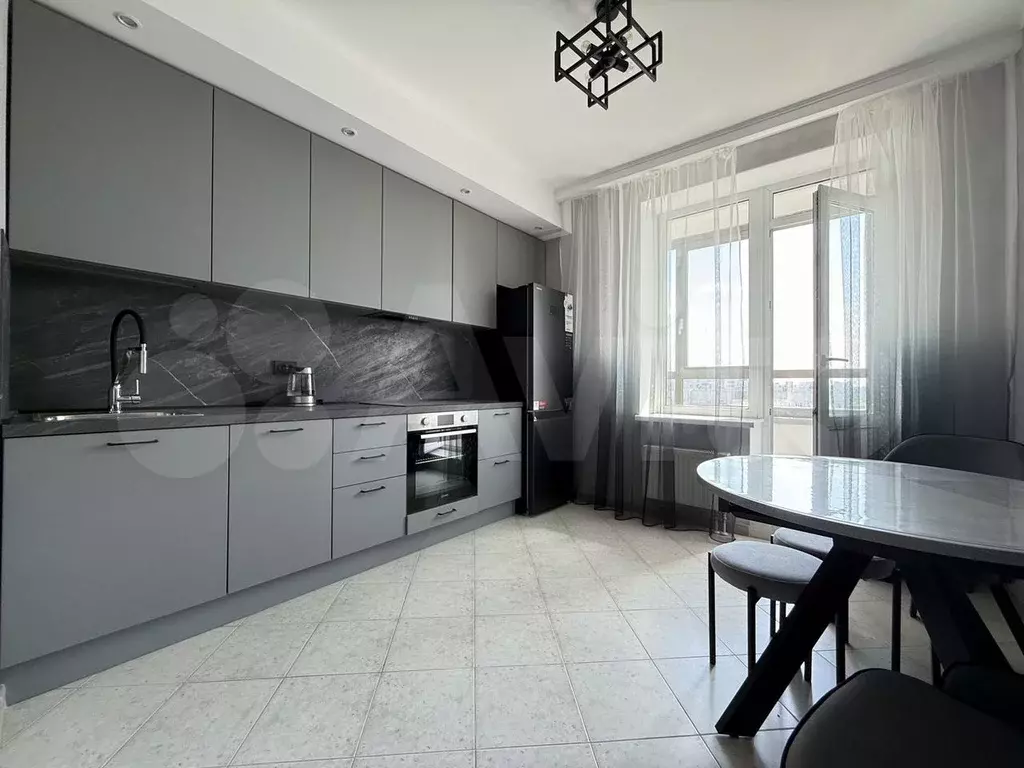 1-к. квартира, 50 м, 10/15 эт. - Фото 0