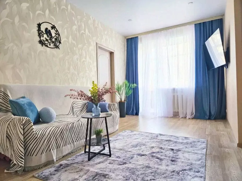 2-к кв. Татарстан, Казань ул. Гаяза Исхаки, 1 (51.0 м) - Фото 1