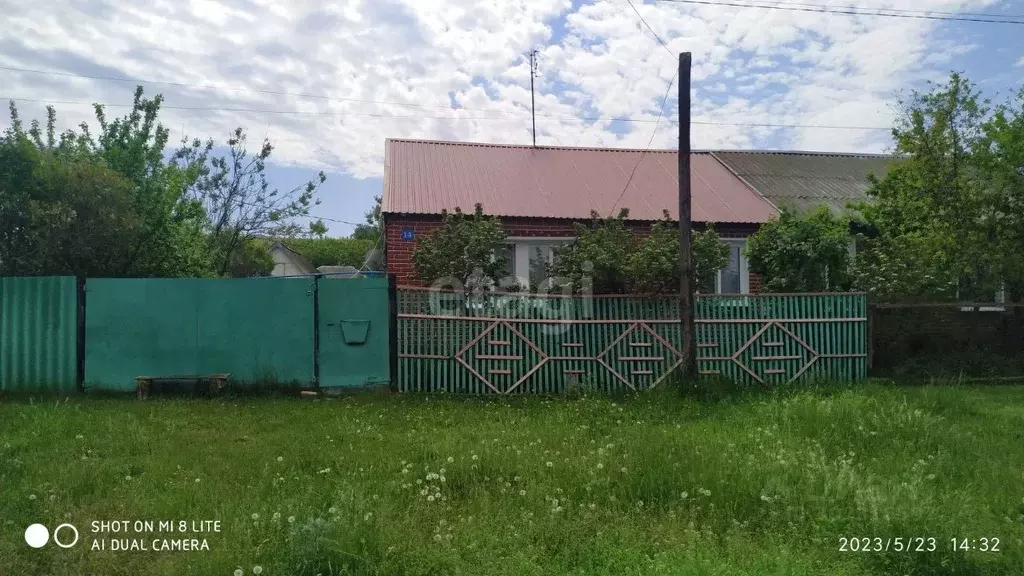 Дом в Саратовская область, Красноармейск муниципальное образование, с. ... - Фото 0