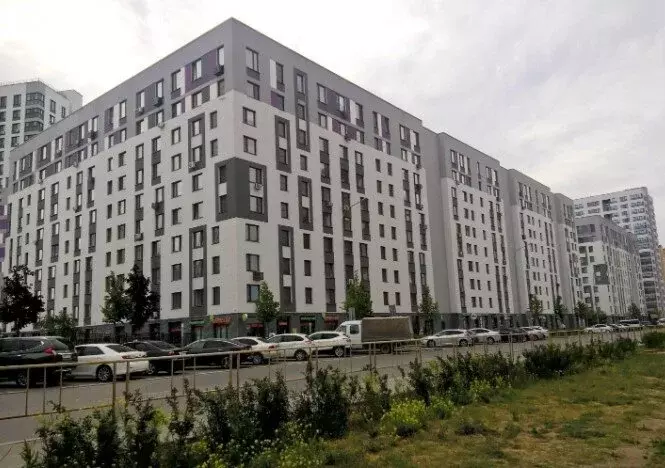 Квартира-студия: Тюмень, улица Николая Ростовцева, 24 (27.7 м) - Фото 1