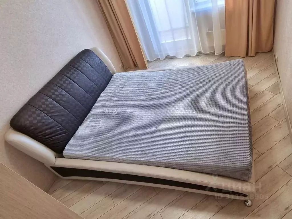 3-к кв. Красноярский край, Красноярск ул. 3 Августа, 24 (60.0 м) - Фото 0