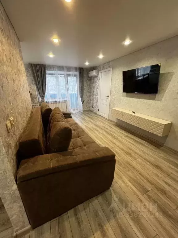 2-к кв. Татарстан, Казань ул. Мазита Гафури, 4 (56.0 м) - Фото 2