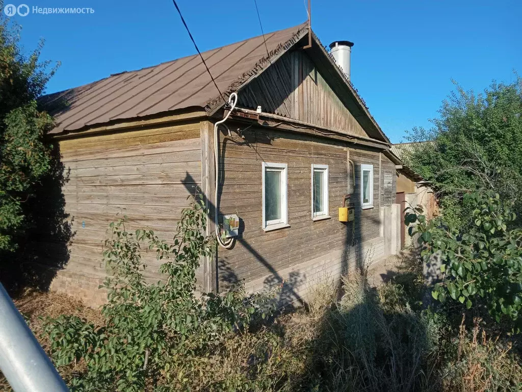 Дом в Волгоград, посёлок городского типа Верхнезареченский, улица ... - Фото 0