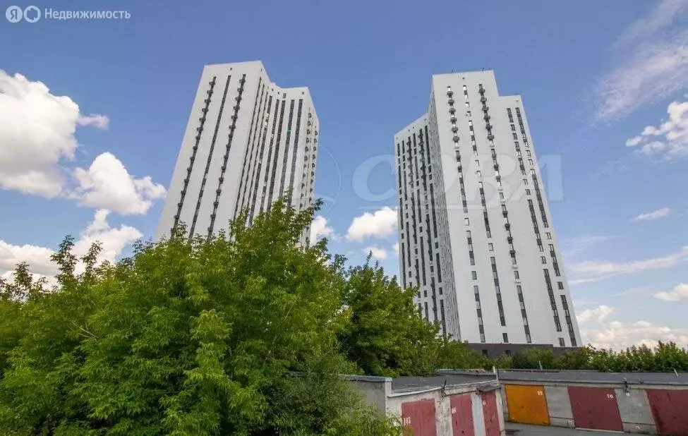 Квартира-студия: Тюмень, Новгородская улица, 1 (27.6 м) - Фото 1