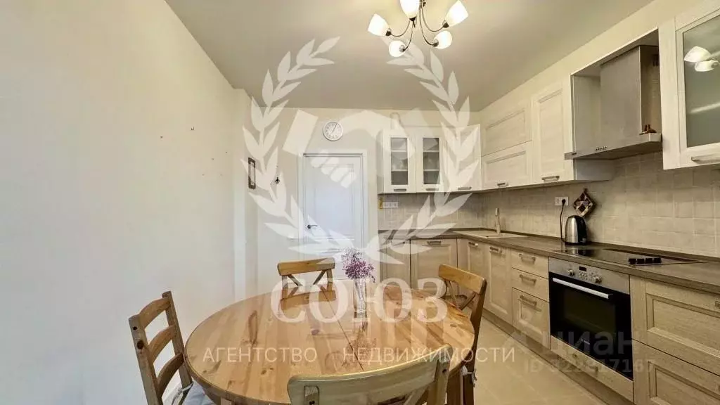 2-к кв. Калужская область, Калуга ул. Маршала Жукова, 23А (81.0 м) - Фото 2