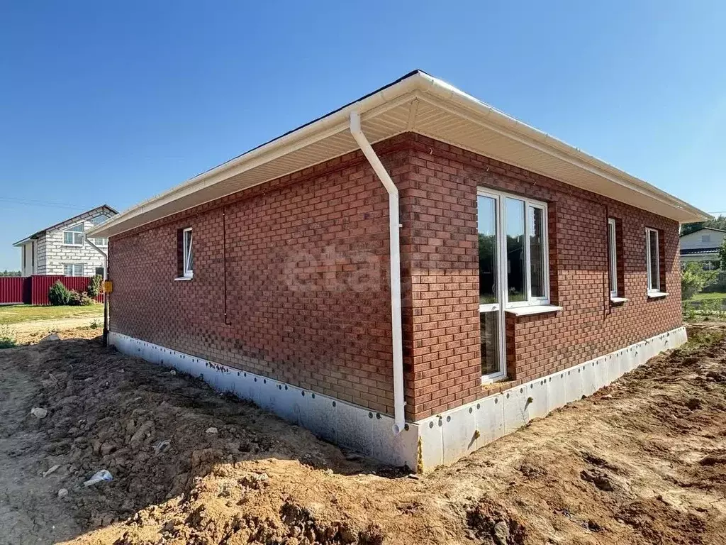 Дом в Калужская область, Ферзиковский район, Грабцево с/пос, с. ... - Фото 1