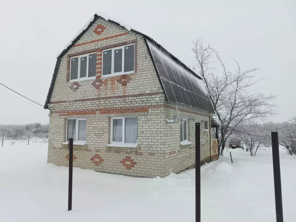 Дом в Саратовская область, Татищевский район, Идолгское муниципальное ... - Фото 1