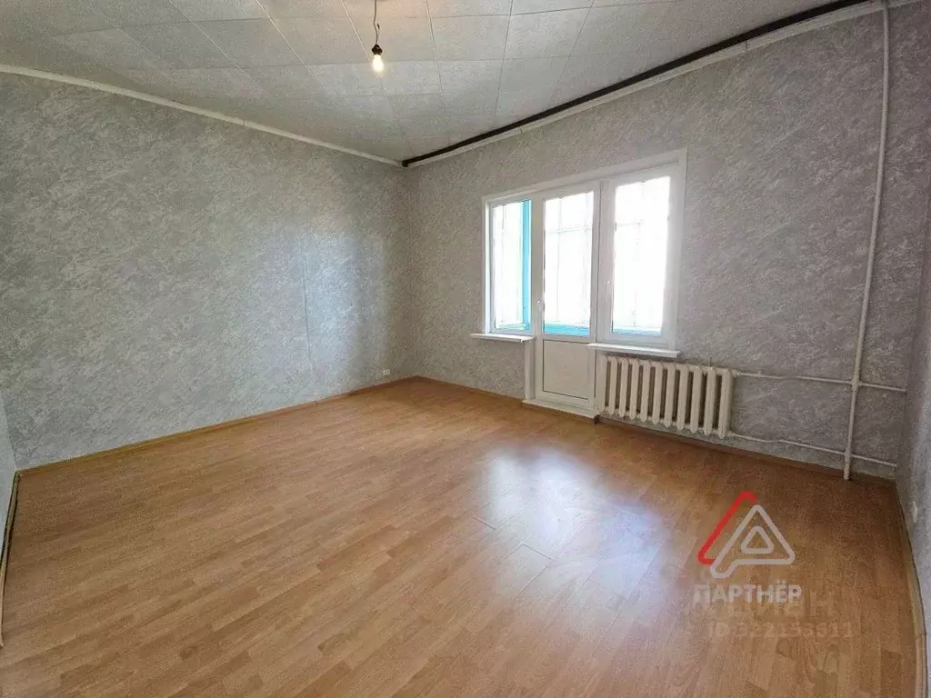 3-к кв. Ульяновская область, Димитровград Гвардейская ул., 26 (80.0 м) - Фото 0
