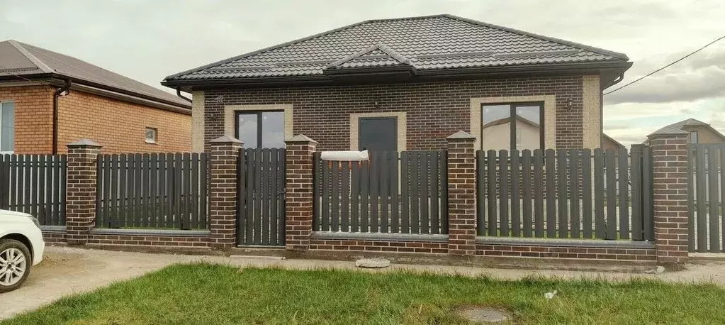 Дом в Краснодарский край, Северский район, Ильское городское ... - Фото 0