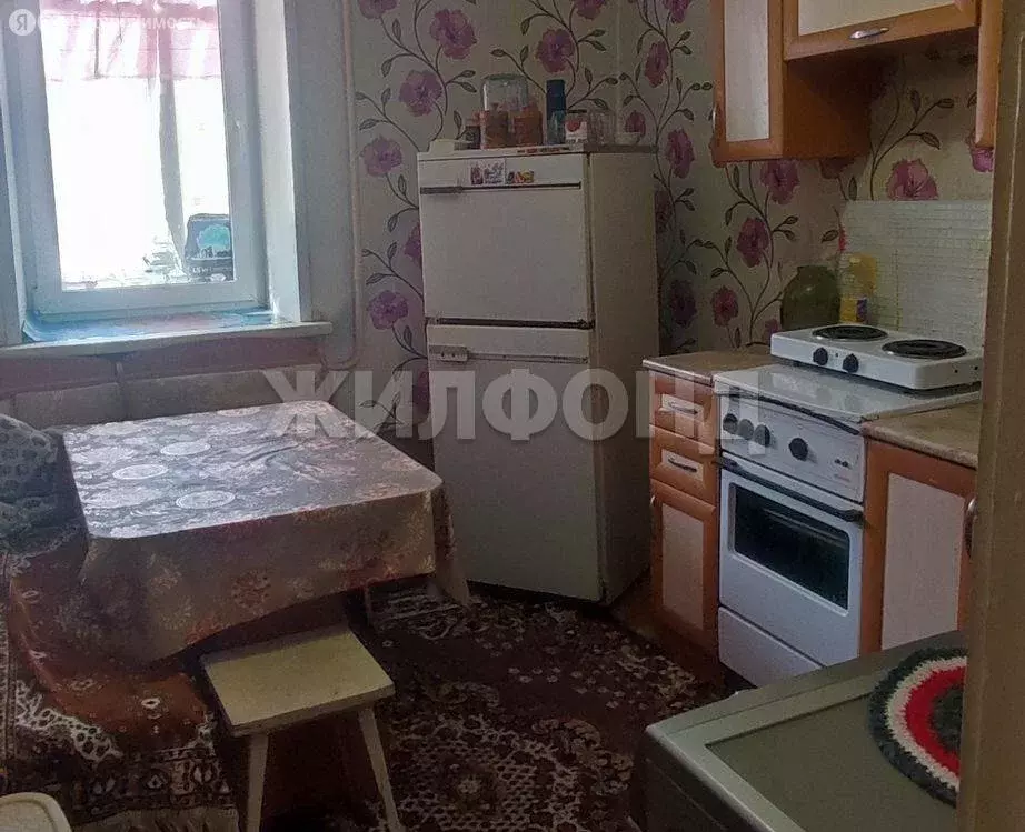 3-комнатная квартира: Абакан, улица Журавлёва, 7 (57 м) - Фото 2