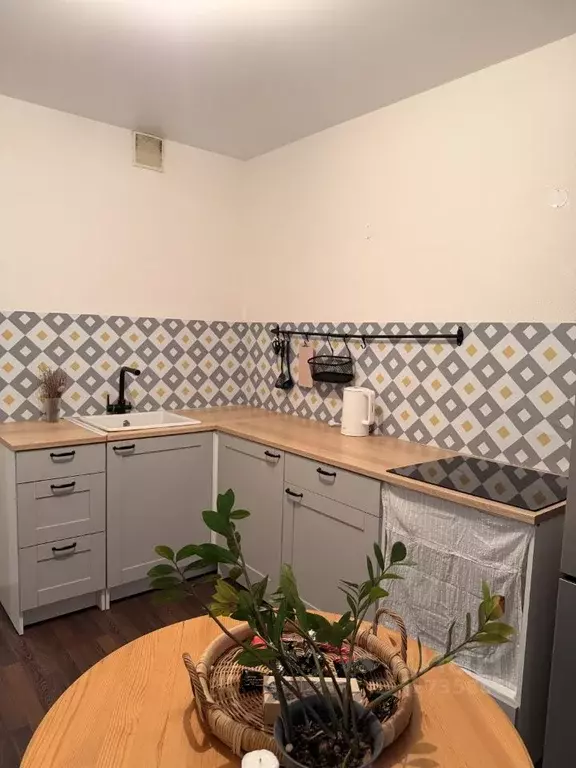 1-к кв. Московская область, Люберцы ул. Летчика Ларюшина, 12 (33.5 м) - Фото 1