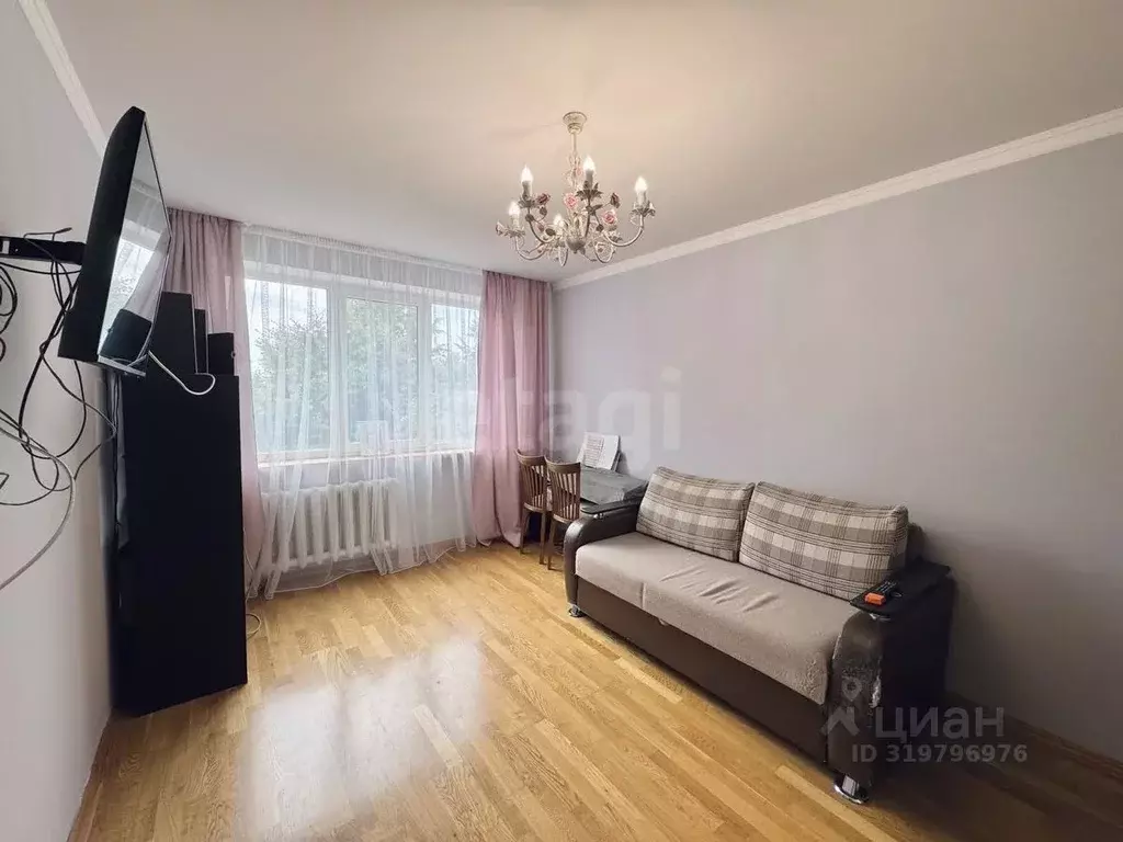 2-к кв. Мордовия, Саранск просп. 60 лет Октября, 8 (47.0 м) - Фото 0