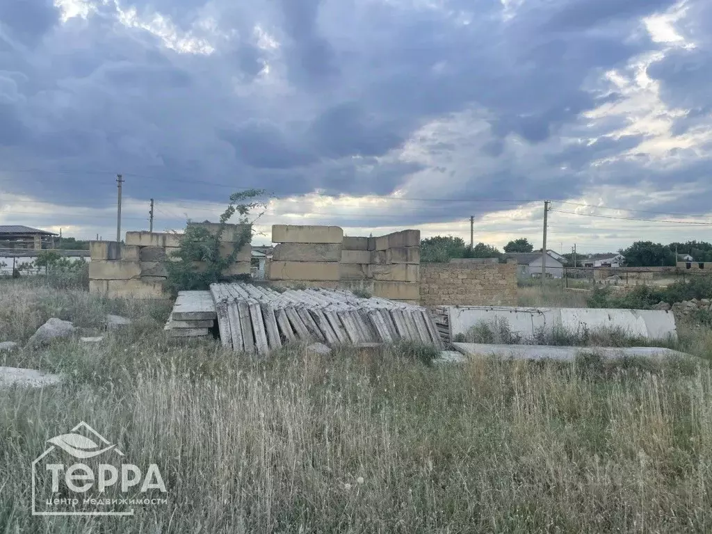 Участок в Крым, Сакский район, с. Митяево ул. Алиме Абденнановой, 2 ... - Фото 1