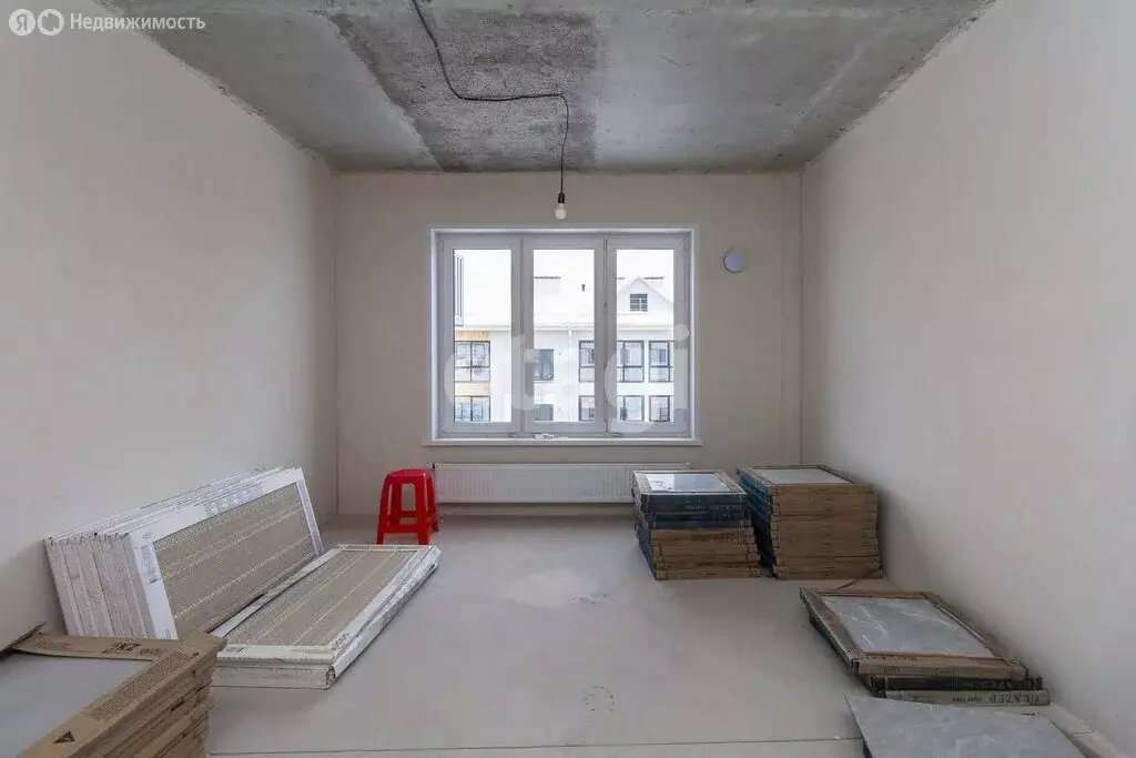 1-комнатная квартира: Тюмень, улица Игоря Комиссарова, 6 (48.3 м) - Фото 2