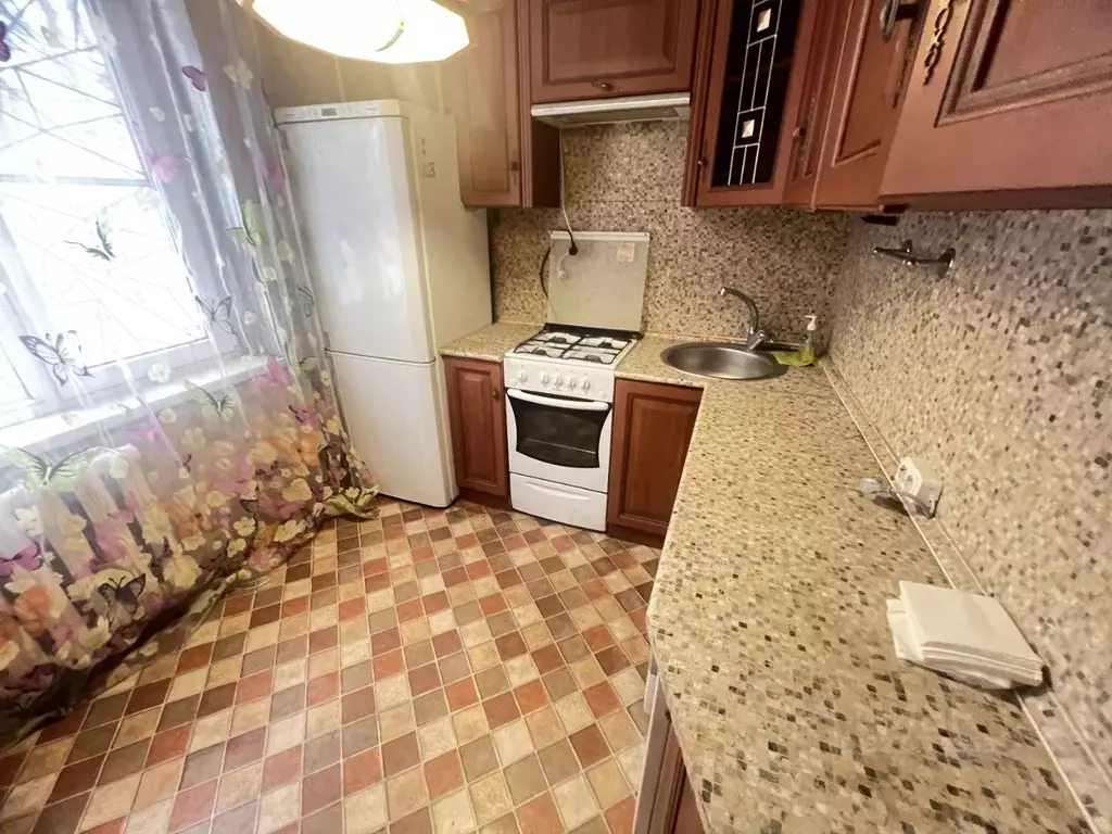 2-к кв. Московская область, Люберцы ул. Побратимов, 18 (42.7 м) - Фото 1