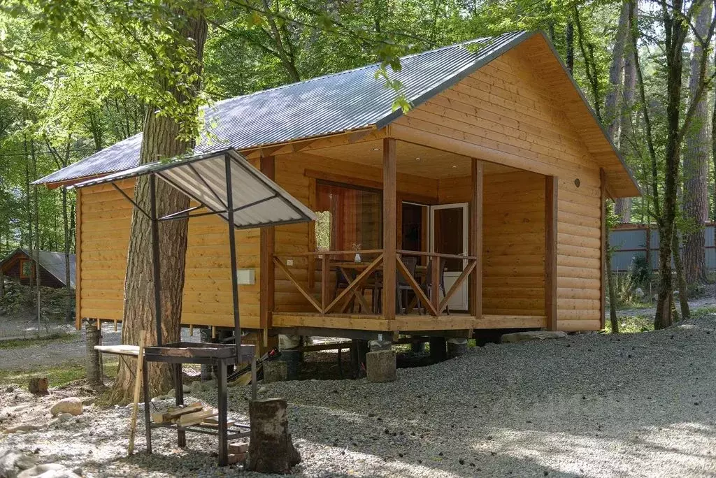 Дом в Карачаево-Черкесия, Теберда Карачаевский городской округ, ... - Фото 1