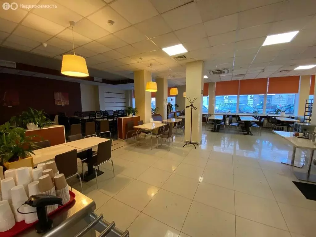 Торговая площадь (616 м) - Фото 1