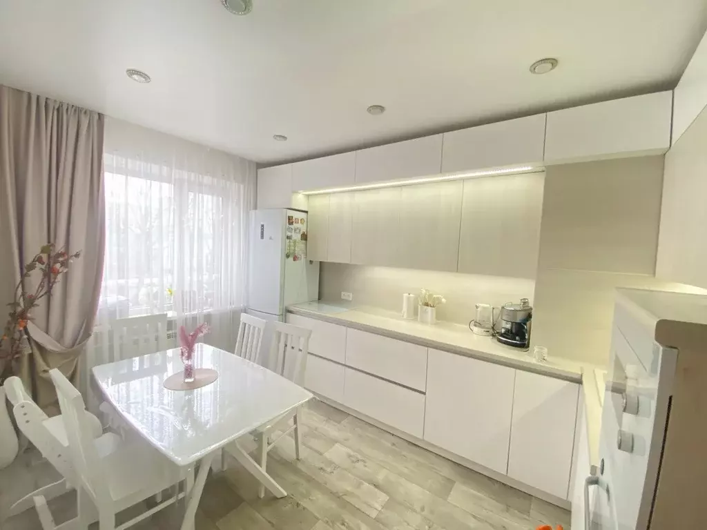 Продаётся 3-к квартира, 62.8 м - Фото 0
