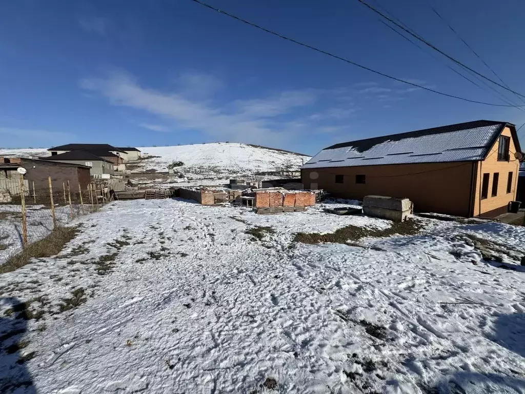 Участок в Ингушетия, Назрань ул. Б.А. Чеджоева (10.0 сот.) - Фото 2