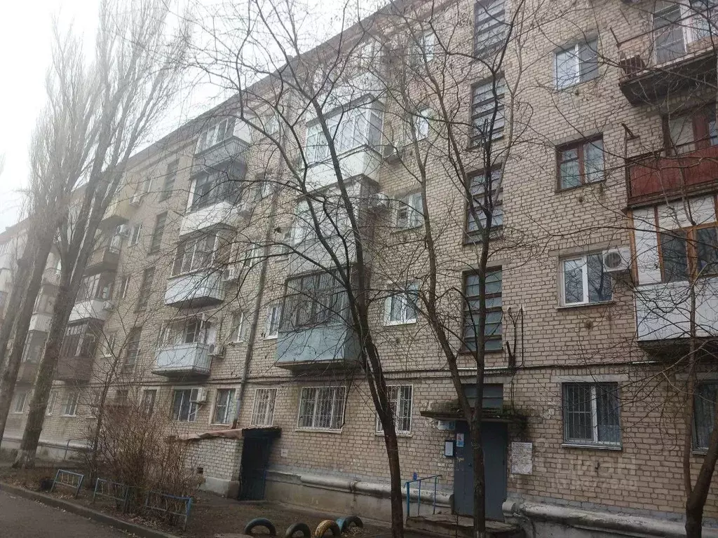 3-к кв. Волгоградская область, Волгоград ул. Бажова, 3 (54.4 м) - Фото 0