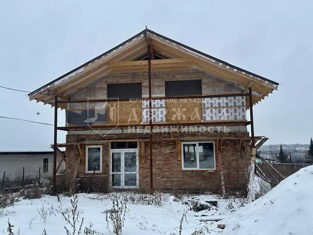 Дом в Кемеровская область, Кемерово Арктическая ул., 37 (192 м) - Фото 1