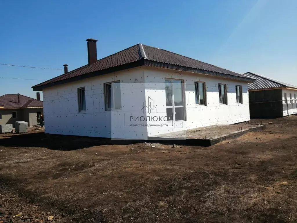 Дом в Челябинская область, Магнитогорск ул. Актерская, 2 (123 м) - Фото 1