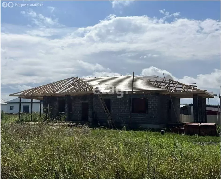 Дом в Стерлитамакский район, Казадаевский сельсовет, село Новое ... - Фото 1