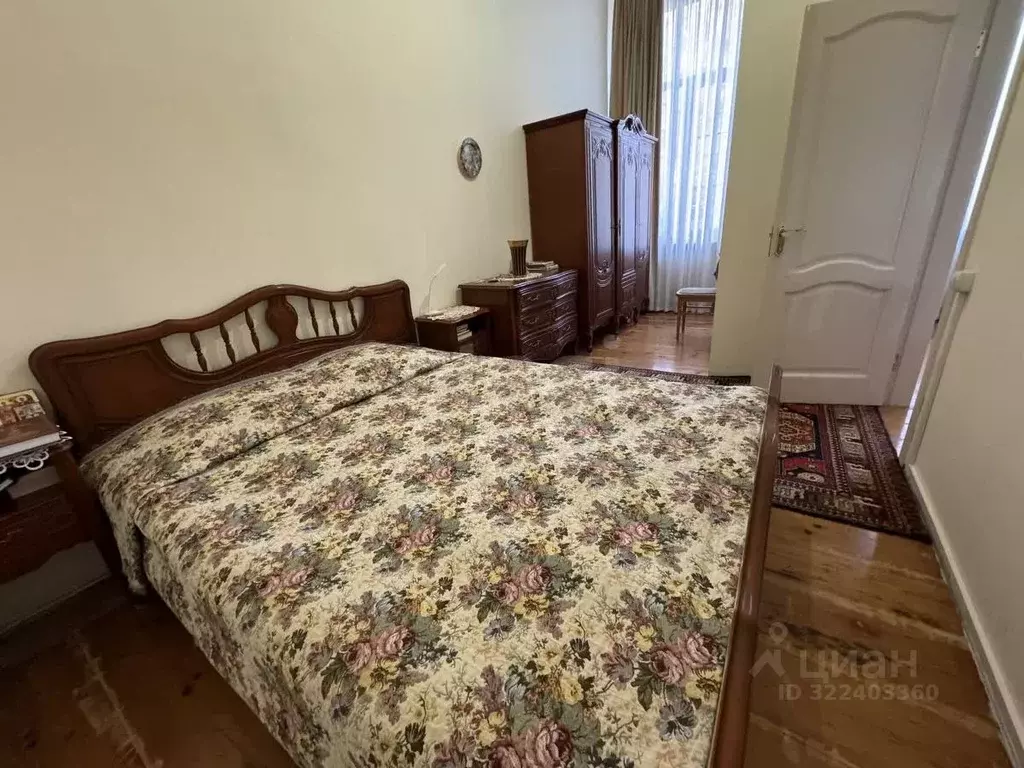 3-к кв. Северная Осетия, Владикавказ ул. Фрунзе, 21 (100.0 м) - Фото 1