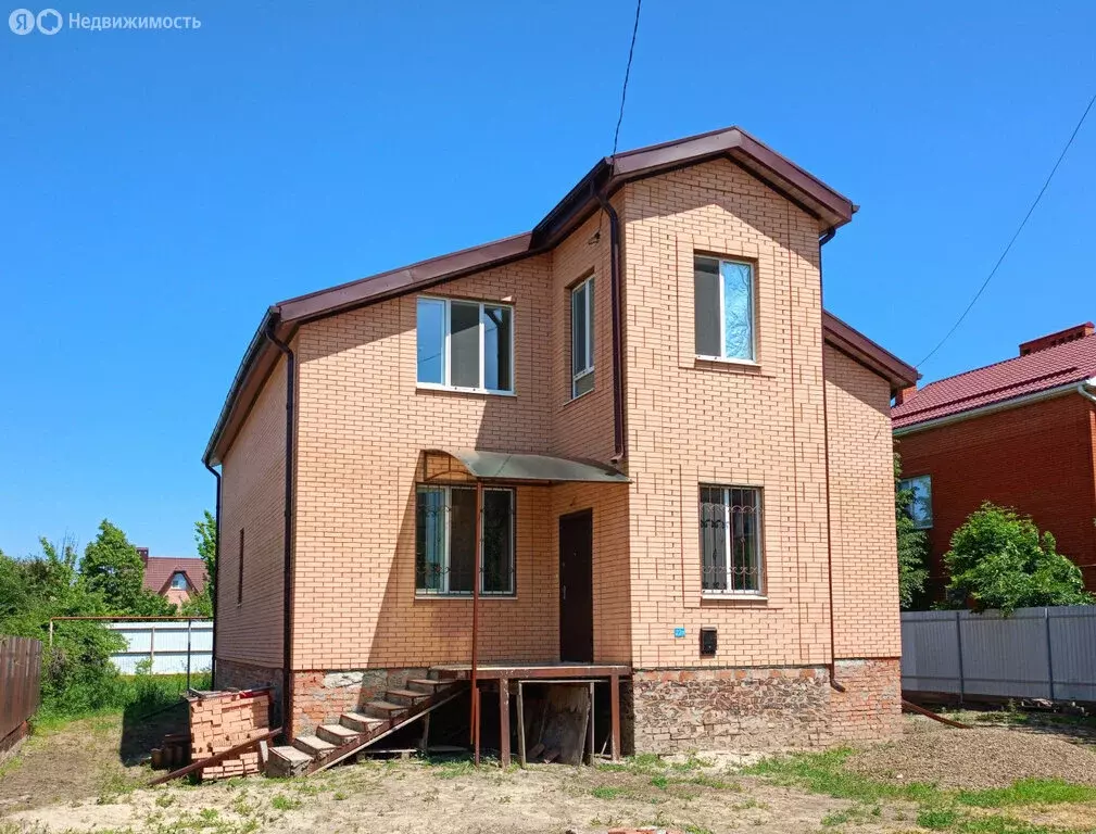 Дом в Янтарный, Абрикосовая улица (250 м) - Фото 1