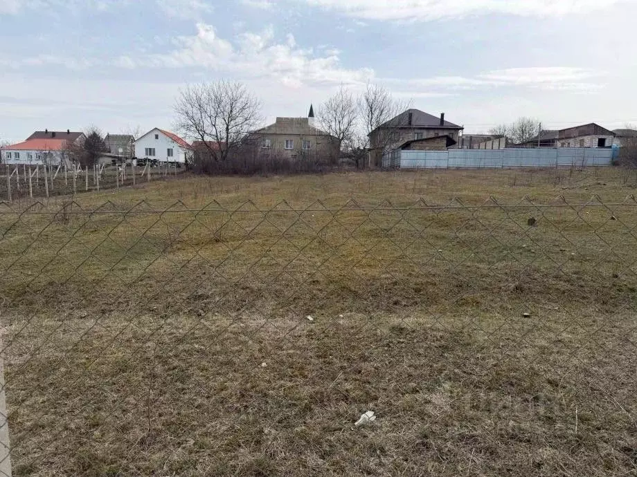 Участок в Крым, Симферопольский район, Добровское с/пос, с. Пионерское ... - Фото 2