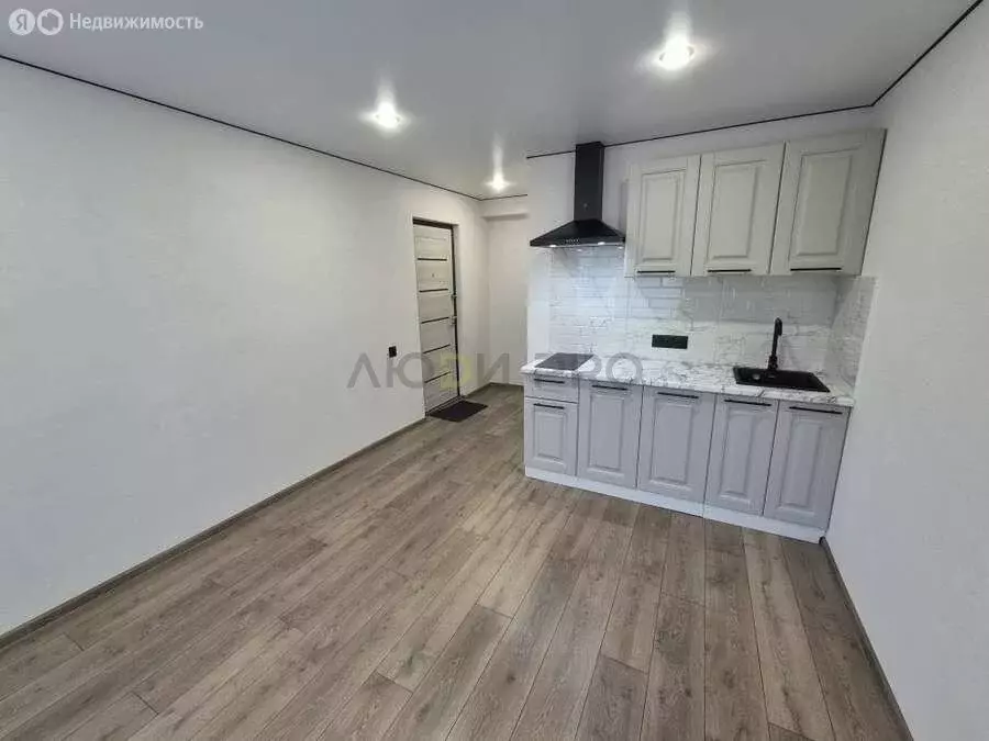 Квартира-студия: Нижнекамск, проспект Вахитова, 13 (18.1 м) - Фото 1